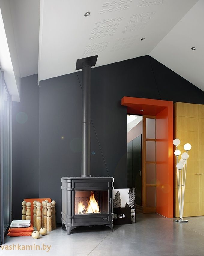 Печь камин Siam Invicta