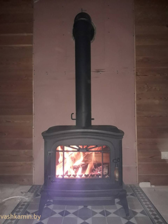 Печь-камин Bradford Antracite Invicta