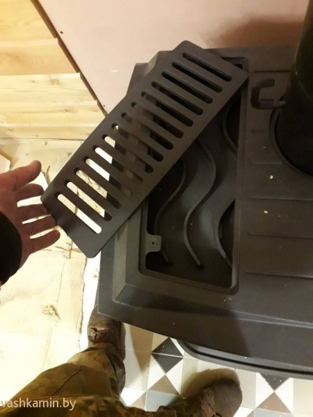 Печь-камин Bradford Antracite Invicta